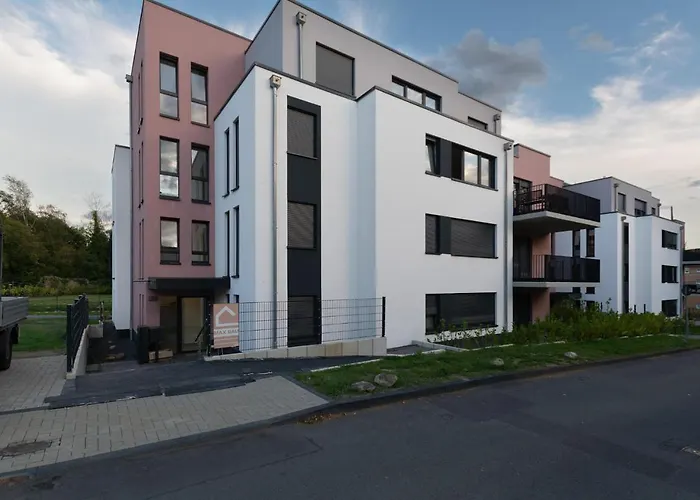 T&K Apartments - Bergisch Gladbach - 7 Comfortable Apartments - 20 Min To Fair Messe Cologne