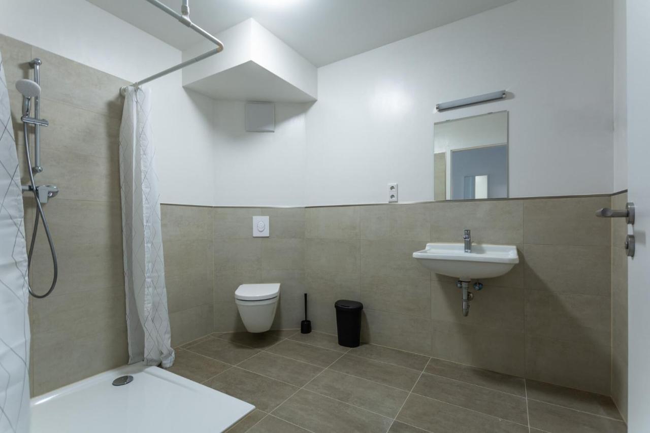T&K Apartments - Bergisch Gladbach - 7 Comfortable Apartments - 20 Min To Fair Messe Cologne *