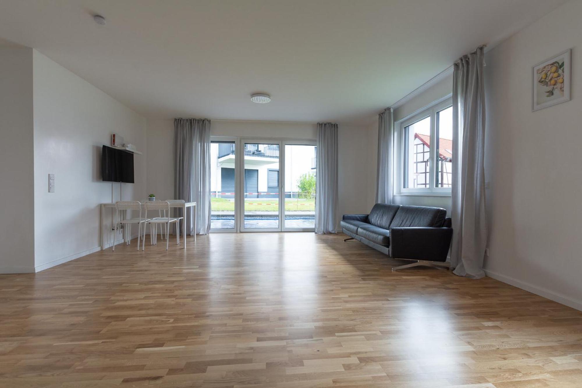 T&K Apartments - Bergisch Gladbach - 7 Comfortable Apartments - 20 Min To Fair Messe Cologne